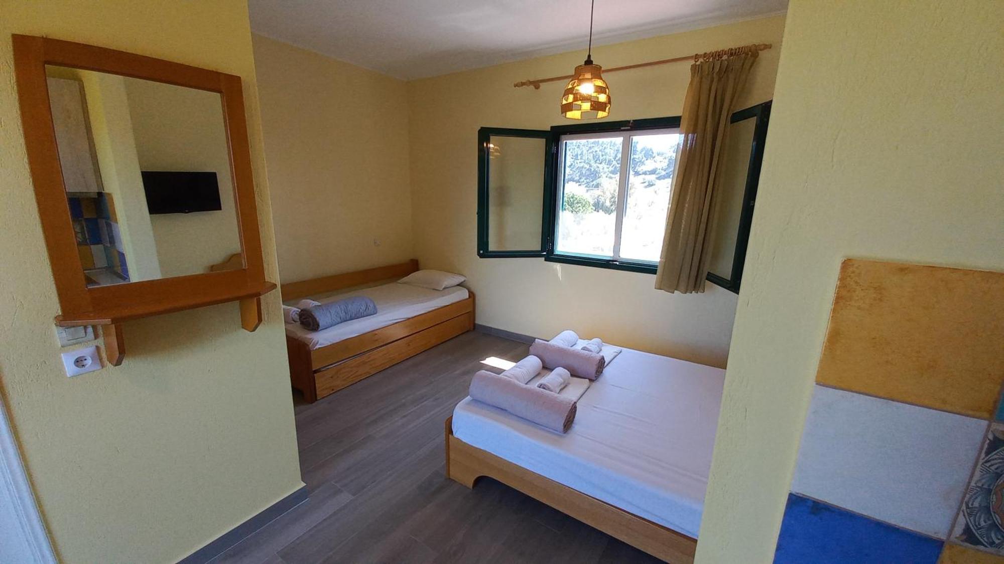 Sapfo Beach Studios Nikiti  Buitenkant foto
