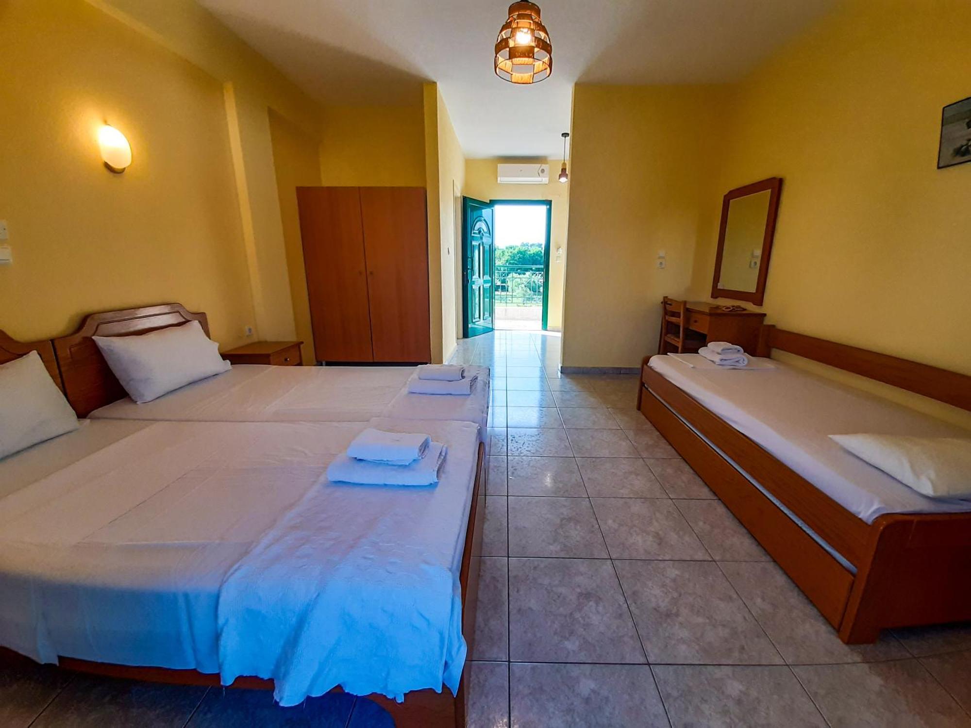 Sapfo Beach Studios Nikiti  Buitenkant foto